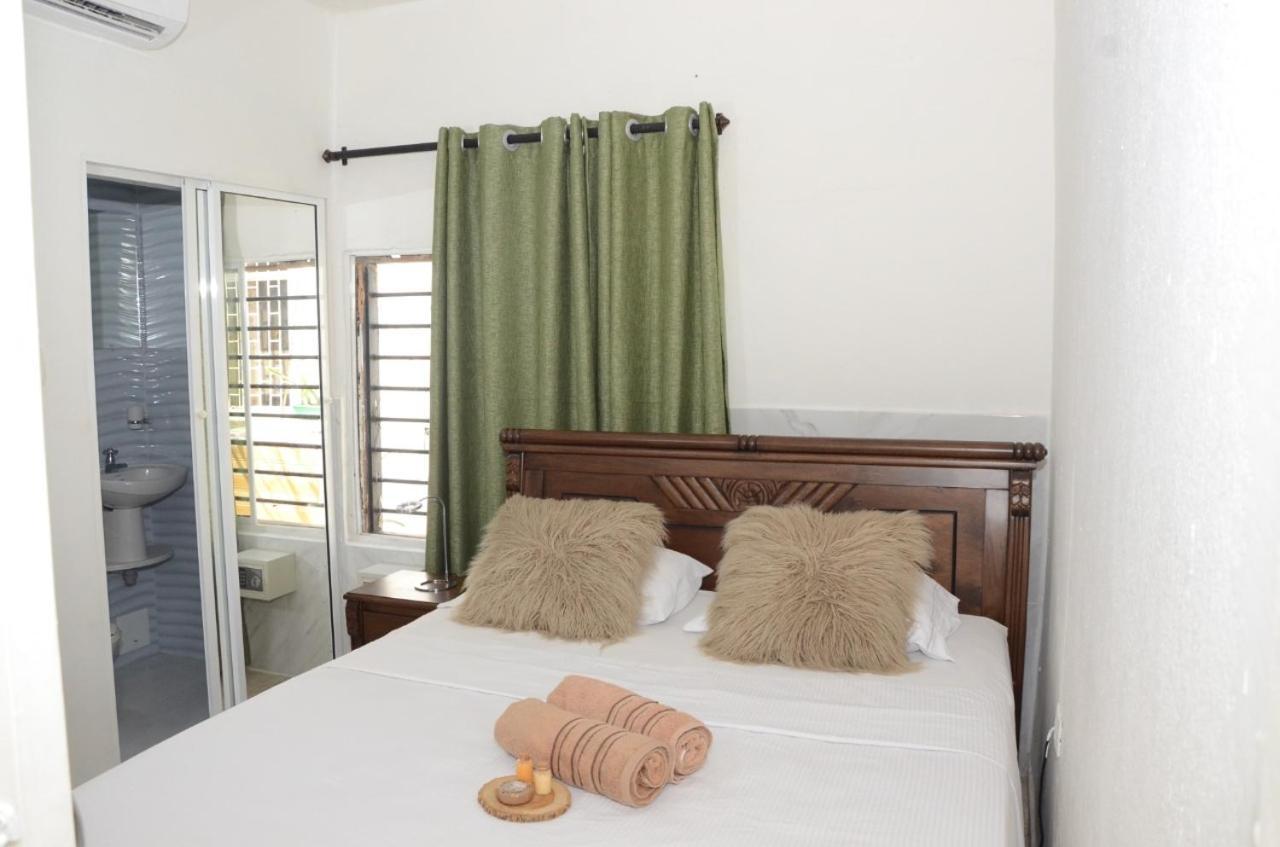 Hostal Marbella 47 Cartagena Екстериор снимка