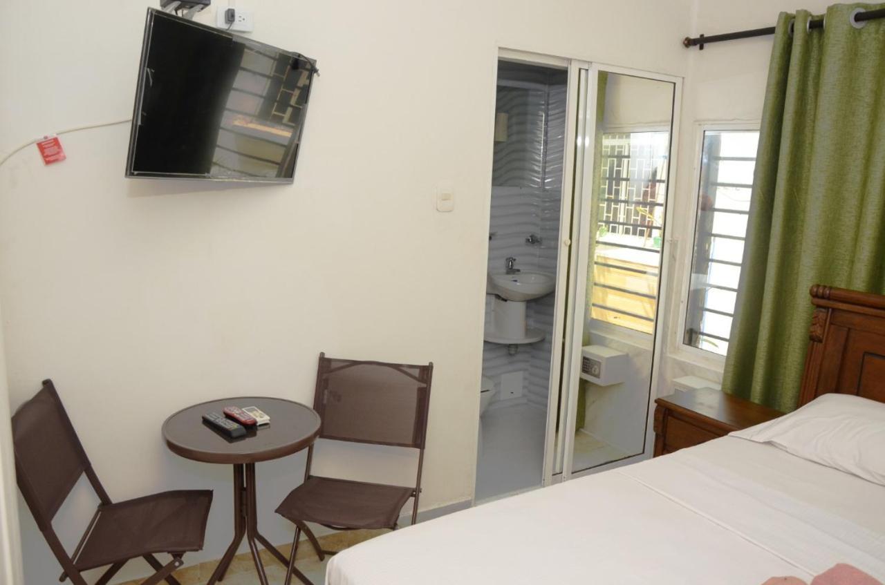 Hostal Marbella 47 Cartagena Екстериор снимка